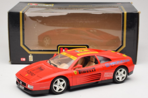 Ferrari 348tb Pirelli Punane Bburago 1:18 3039-P2 Metall - pilt 8/8