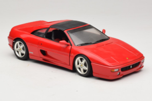 Ferrari F355 GTS Punane UT Models 1:18 22111 Metall - pilt 6/8