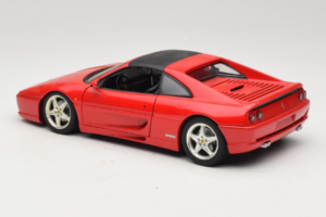 Ferrari F355 GTS Punane UT Models 1:18 22111 Metall - pilt 7/8