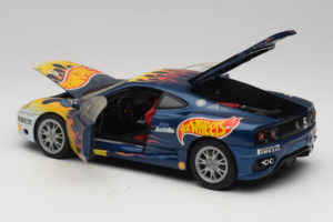 Ferrari 360 Modena Challenge #5 Hot Wheels Purple Fire Livery 1999 Bburago 1:18 29619 Metall - pilt 5/8