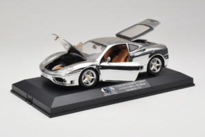 Ferrari 360 Modena Chrome Silver Piiratud Väljaanne Exclusive Cars 1:18 EC004 Metall - pilt 3/9