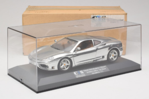 Ferrari 360 Modena Chrome Silver Piiratud Väljaanne Exclusive Cars 1:18 EC004 Metall - pilt 9/9