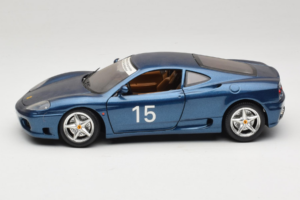 Ferrari 360 Modena #15 Piiratud Väljaanne Sinine Metallic Bburago 1:18 3358-F1 Metall - pilt 4/8