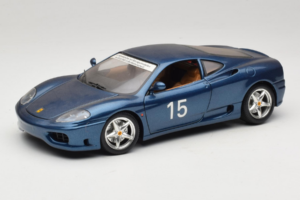 Ferrari 360 Modena #15 Piiratud Väljaanne Sinine Metallic Bburago 1:18 3358-F1 Metall