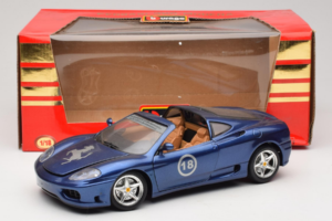 Ferrari 360 Modena Targa Piiratud Väljaanne 333 tk Lilla Metallic Bburago 1:18 3348-F1 Metall - pilt 8/8