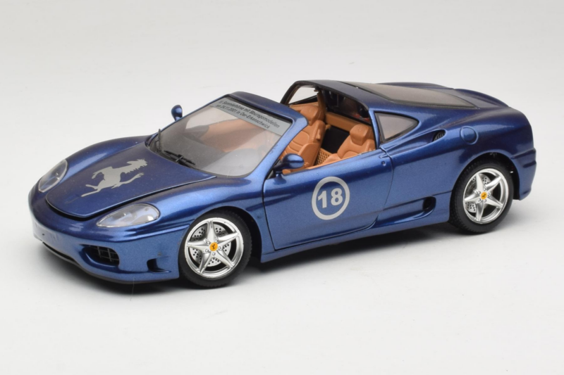 Ferrari 360 Modena Targa Piiratud Väljaanne 333 tk Lilla Metallic Bburago 1:18 3348-F1 Metall