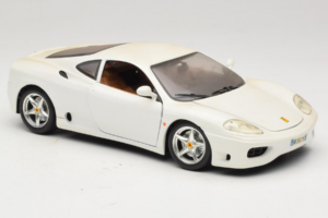 Ferrari 360 Modena Valge Bburago 1:18 3368-W1 Metall - pilt 6/8