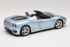 Ferrari 360 Spider Sinine The Italian Job Hot Wheels 1:18 P9905 Metall - pilt 2/6