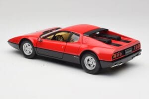Ferrari 365 GT4/BB Punane Kyosho 1:18 08173R Metall - pilt 7/8