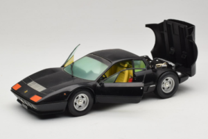Ferrari 365 GT4 BB Must Chrono 1:18 CH002 Metall - pilt 2/8