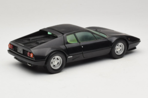 Ferrari 365 GT4 BB Must Chrono 1:18 CH002 Metall - pilt 3/8