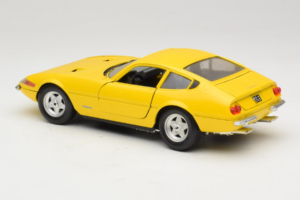 Ferrari 365 GTB/4 Daytona Kollane Techno Giodi 1:18 40011-Y1 Metall - pilt 6/7