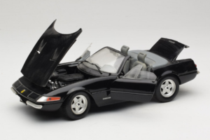 Ferrari 365 GTB/4 Daytona Kabriolett Must Techno Giodi 1:18 40011-B1 Metall - pilt 2/8