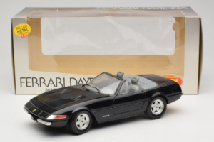 Ferrari 365 GTB/4 Daytona Kabriolett Must Techno Giodi 1:18 40011-B1 Metall - pilt 8/8