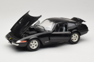 Ferrari 365 GTB/4 Daytona Must Techno Giodi 1:18 40011-B2 Metall - pilt 2/8