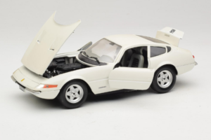 Ferrari 365 GTB/4 Daytona Berlina Valge Techno Giodi 1:18 74007 Metall - pilt 2/8
