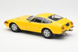 Ferrari 365 GTB/4 Daytona Kollane Kyosho 1:18 08162Y Metall - pilt 7/8