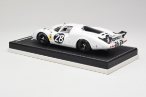 Ferrari 365 P2 #28 M. Gregory / J. Schlesser NART 24 Hours of Daytona 1967 Valge AB Models 1:18 REMC019 Vaik - pilt 5/6
