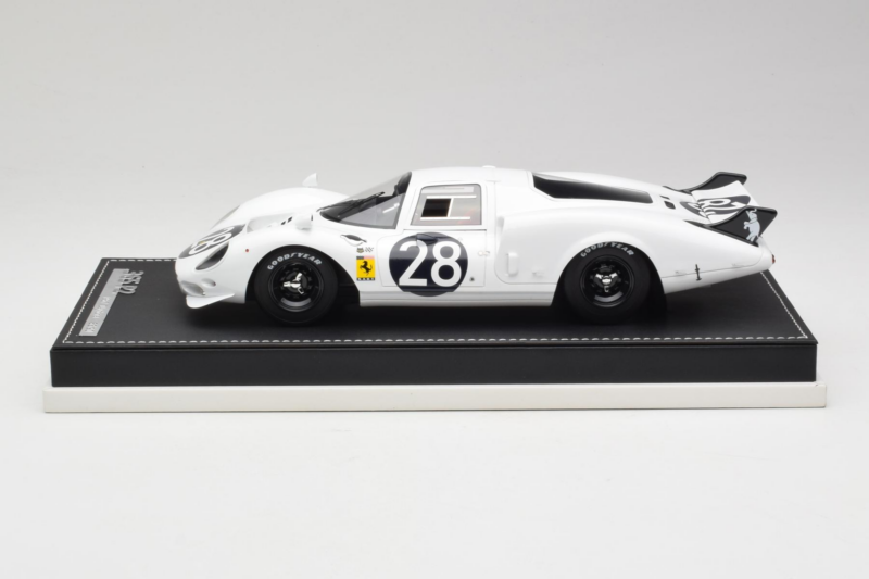 Ferrari 365 P2 #28 M. Gregory / J. Schlesser NART 24 Hours of Daytona 1967 Valge AB Models 1:18 REMC019 Vaik