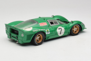 Ferrari 412P #7 Roheline 24 Hours of Daytona 1967 Eagles Race 1:18 37000 Metall - pilt 3/8