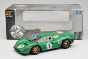 Ferrari 412P #7 Roheline 24 Hours of Daytona 1967 Eagles Race 1:18 37000 Metall - pilt 8/8