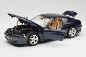 Ferrari 456 GT Sinine Bburago 1:18 3036 Metall - pilt 8/8