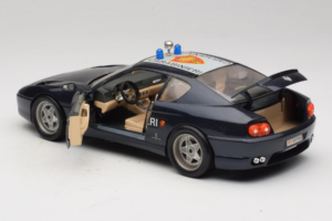Ferrari 456 GT Carabinieri Must Bburago 1:18 3036-B3 Metall - pilt 5/8