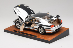 Ferrari 456 GT Chrome Silver Bburago 1:18 3746-R1 Metall - pilt 5/8