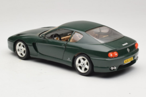 Ferrari 456 GT Tumerohe Bburago 1:18 3046-GR1 Metall - pilt 7/8