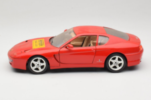Ferrari 456 GT Ferrari Model Club Punane Bburago 1:18 3036-P1 Metall - pilt 4/8