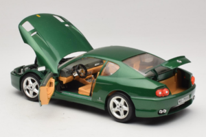 Ferrari 456 GT Roheline Metallic Bburago 1:18 3036-GR1 Metall - pilt 5/8
