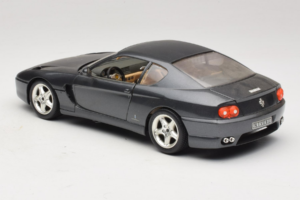 Ferrari 456 GT Hall Metallic Bburago 1:18 3036-G1 Metall - pilt 7/8