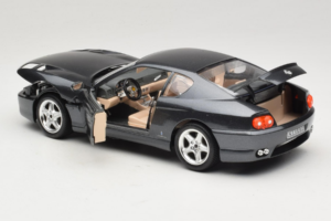 Ferrari 456 GT Hall Metallic Erivärving Bburago 1:18 3036D Metall - pilt 5/8