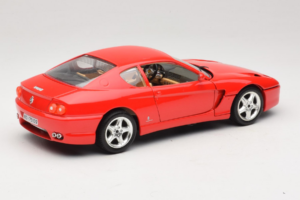 Ferrari 456 GT Punane Bburago 1:18 3046-R1 Metall - pilt 3/8
