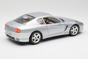 Ferrari 456 GT Hõbedane Bburago 1:18 3036-M2 Metall - pilt 3/8