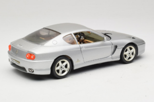 Ferrari 456 GT Hõbe Bburago 1:18 3336-S1 Metall - pilt 3/8