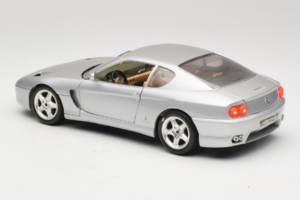Ferrari 456 GT Hõbe Bburago 1:18 3336-S1 Metall - pilt 7/8