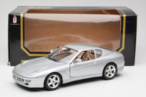 Ferrari 456 GT Hõbedane Bburago 1:18 3036-M2 Metall - pilt 8/8