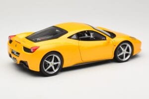 Ferrari 458 Italia Kollane Hot Wheels 1:18 P9894 Metall - pilt 3/8