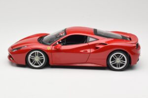 Ferrari 488 GTB Punane Bburago 1:18 18-16008 Metall - pilt 4/8