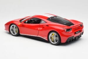 Ferrari 488 GTB Punane Bburago 1:18 18-76102 Metall - pilt 7/8