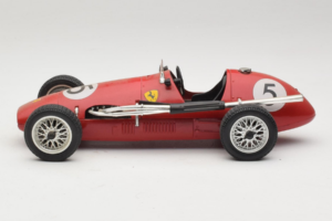 Ferrari 500 F2 #16 Tonka 1:16 6717 Metall - pilt 3/6