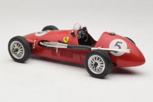 Ferrari 500 F2 #16 Tonka 1:16 6717 Metall - pilt 5/6