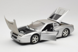 Ferrari 512 TR Hõbedane Mira 1:18 6178-B1 Metall - pilt 2/8