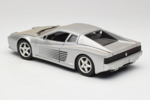 Ferrari 512 TR Hõbedane Mira 1:18 6178-B1 Metall - pilt 7/8