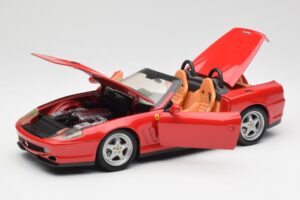 Ferrari 550 Barchetta Pininfarina Punane Bburago 1:18 327660 Metall - pilt 2/8