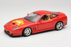 Ferrari 550 Maranello 22 Jahre Ferrari Model Club Punane Bburago 1:18 3064-P2 Metall