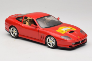 Ferrari 550 Maranello 22 Jahre Ferrari Model Club Punane Bburago 1:18 3064-P2 Metall - pilt 6/8