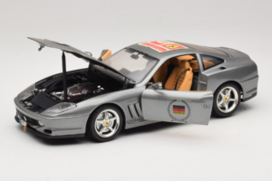 Ferrari 550 Maranello 25 Ferrari Model Club Hõbe Bburago 1:18 3344-S1 Metall - pilt 2/7