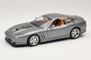 Ferrari 550 Maranello 25 Jahre Ferrari Model Club Hõbe 2. Versioon Bburago 1:18 3064-S1 Metall